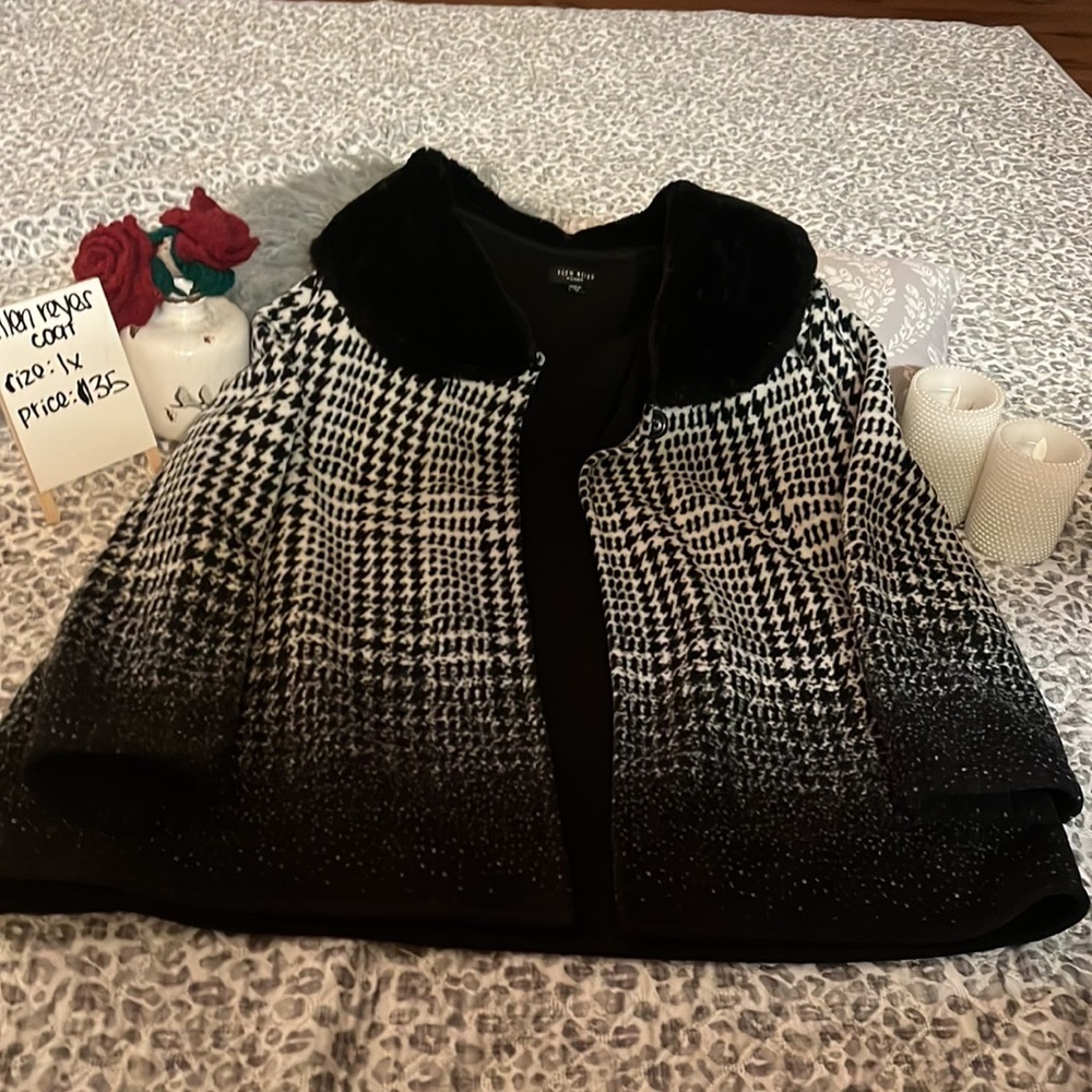 Ellen Reyes Coat   Size:1X  Color:Black & White